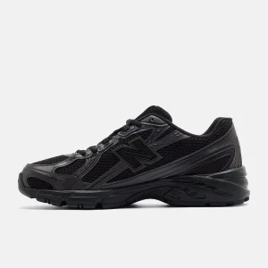 740 chaussures  Noir avec ciment
